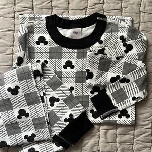 LS Hanna Andersson pajama set